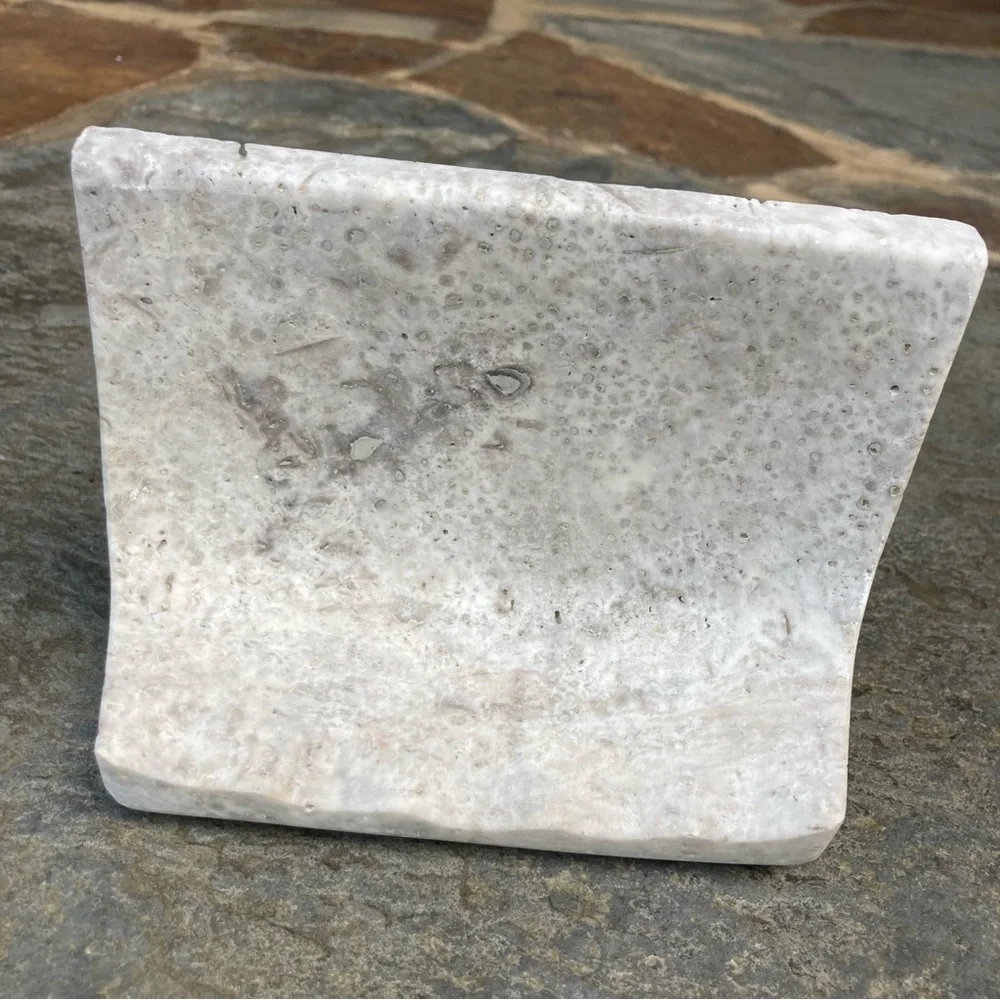 🌲 Travertine Soap Dish, Natural Stone. NWOT.